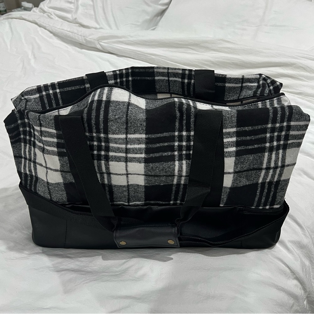 Plaid Weekender